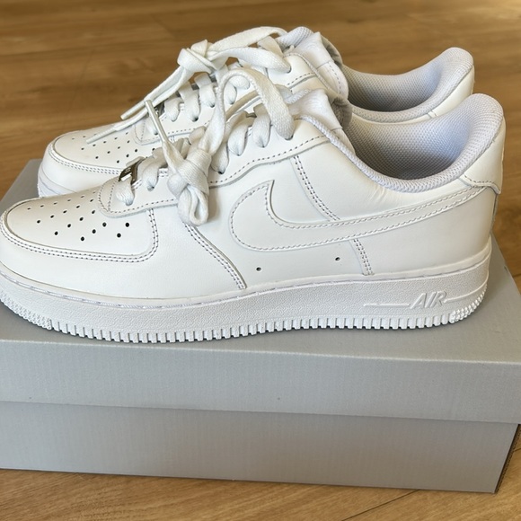 Nike Air Force 1 Low White Sneakers - Picture 4 of 7